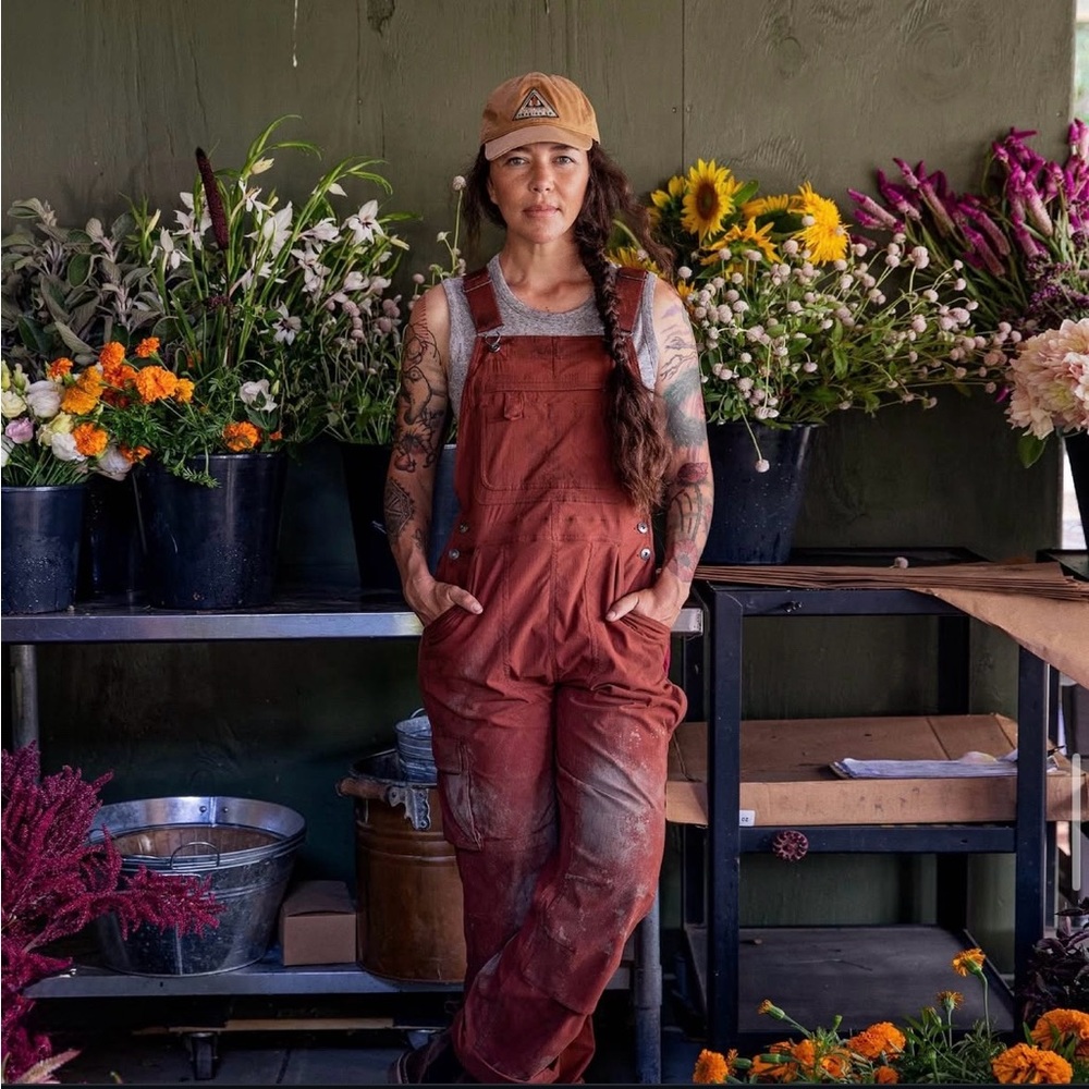 Duluth Trading Co Heirloom Gardening Overalls, size L 31"